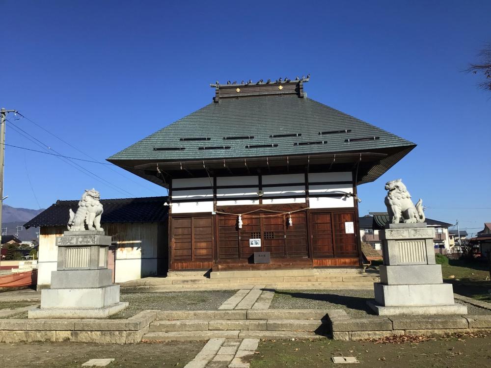芋井神社(正面)