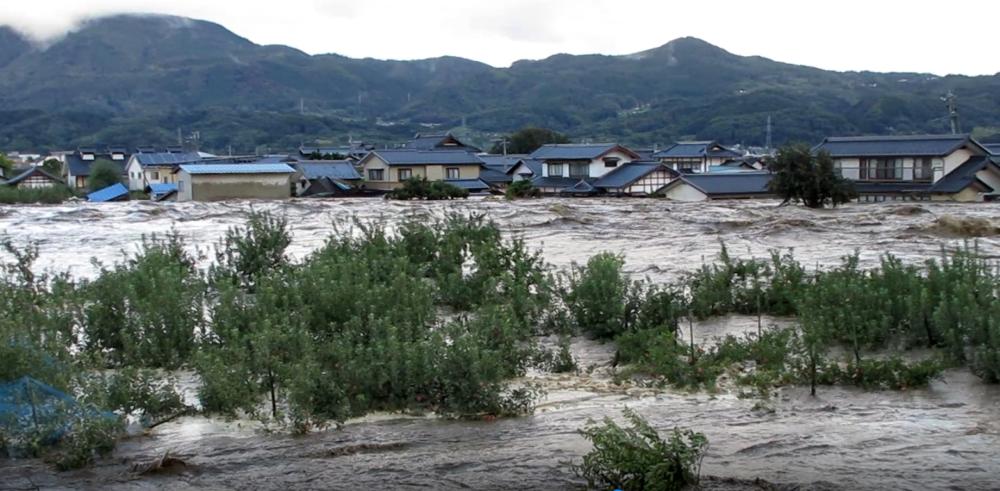 令和元年東日本台風 水に飲まれる津野集落
