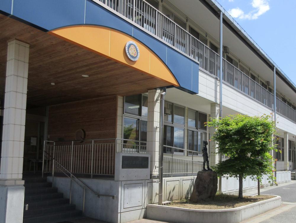 三輪小学校の写真