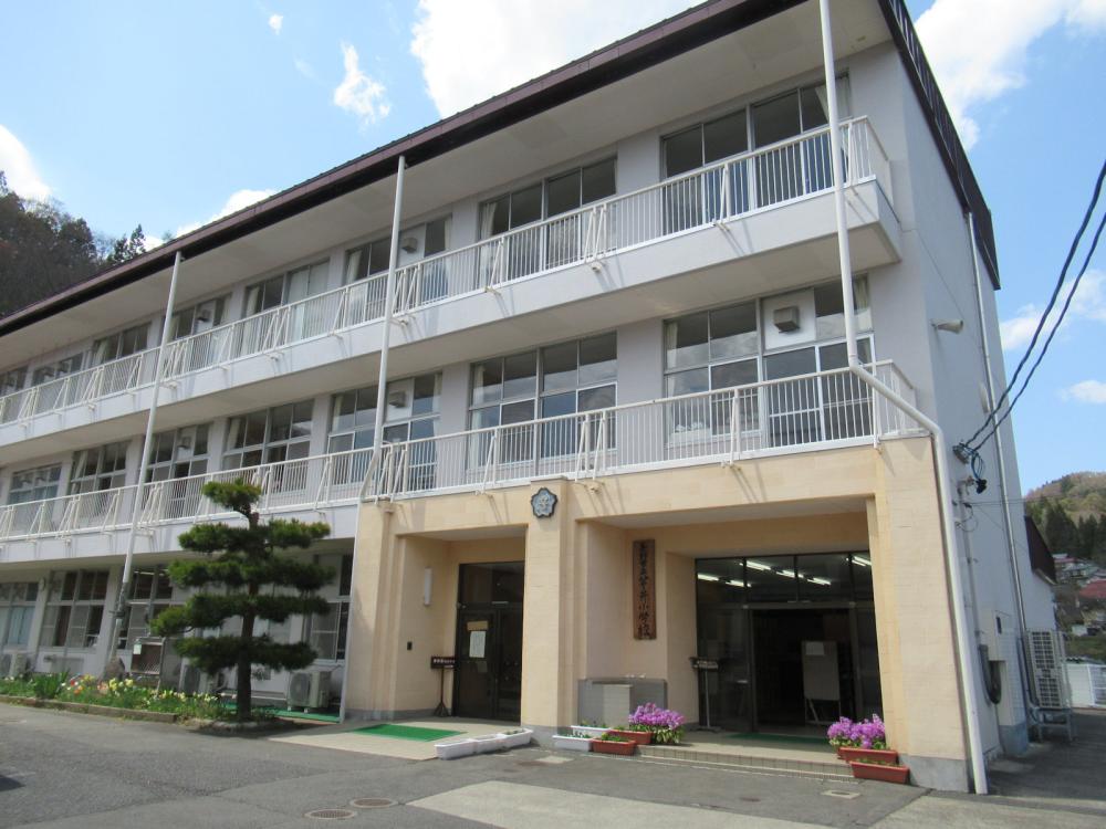 芋井小学校