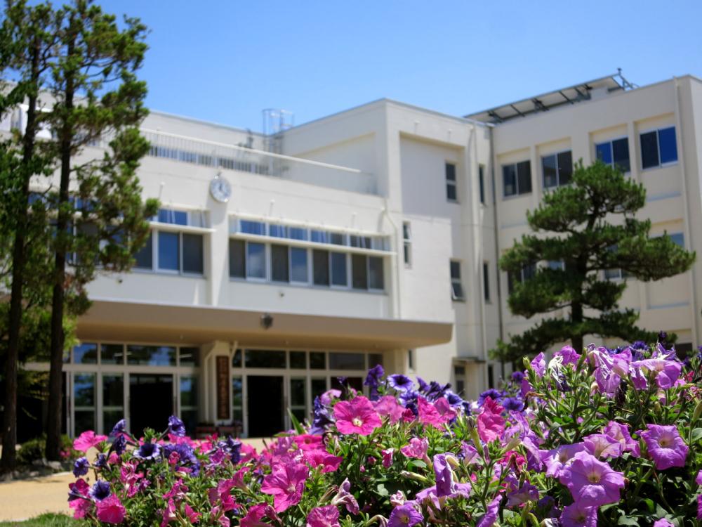 信州大学教育学部附属長野中学校