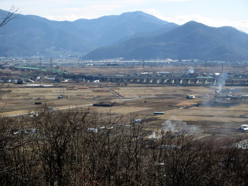 布制神社(長野市篠ノ井石川)正面の石川条里遺跡