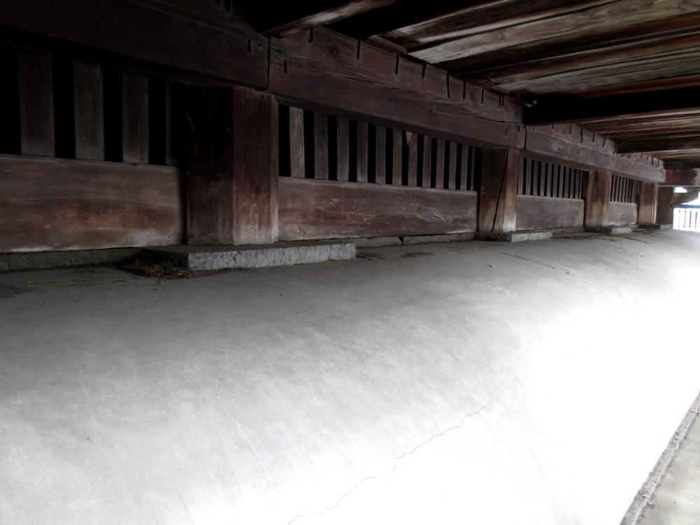 善光寺 本堂 亀腹(かめばら)の写真