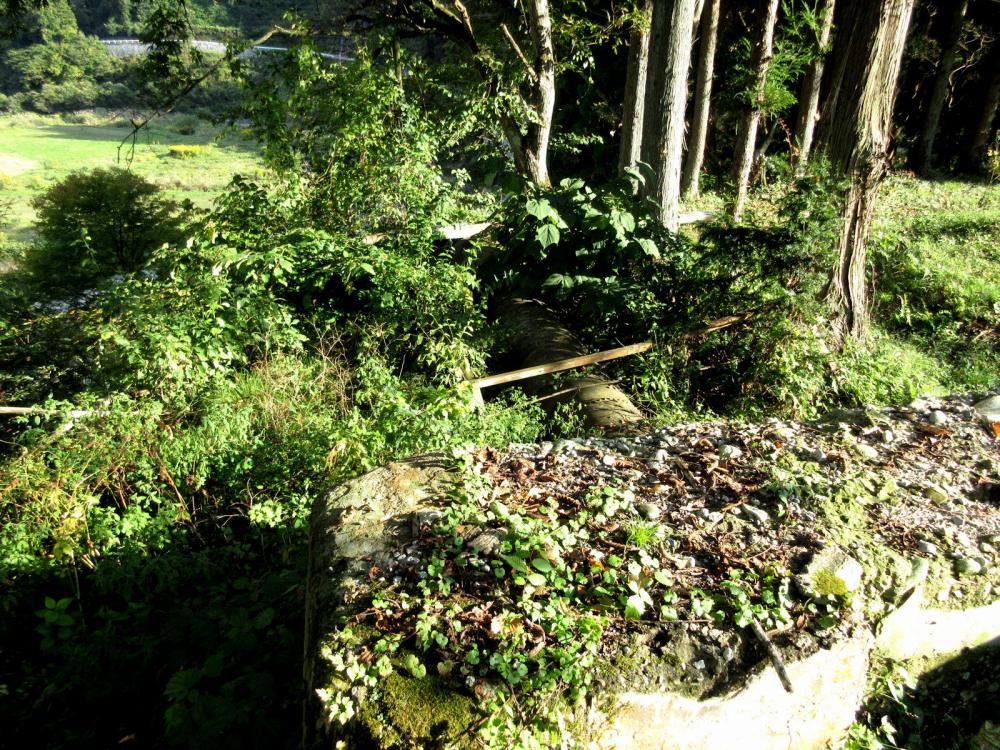 旧上水電力発電所 発電所跡(水圧管路の落とし口)の写真