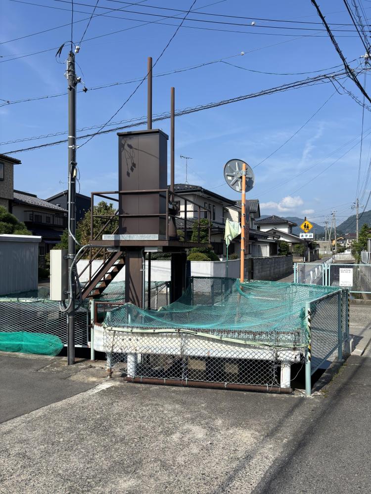 鐘鋳堰(返目土居)