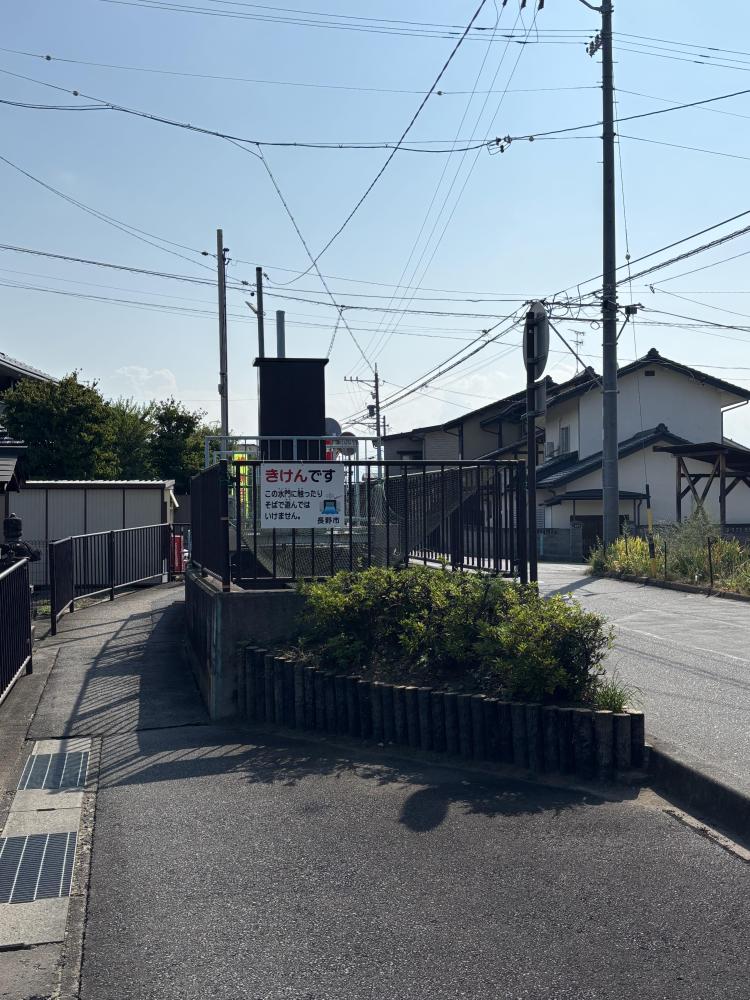 鐘鋳堰(本郷水門)の写真