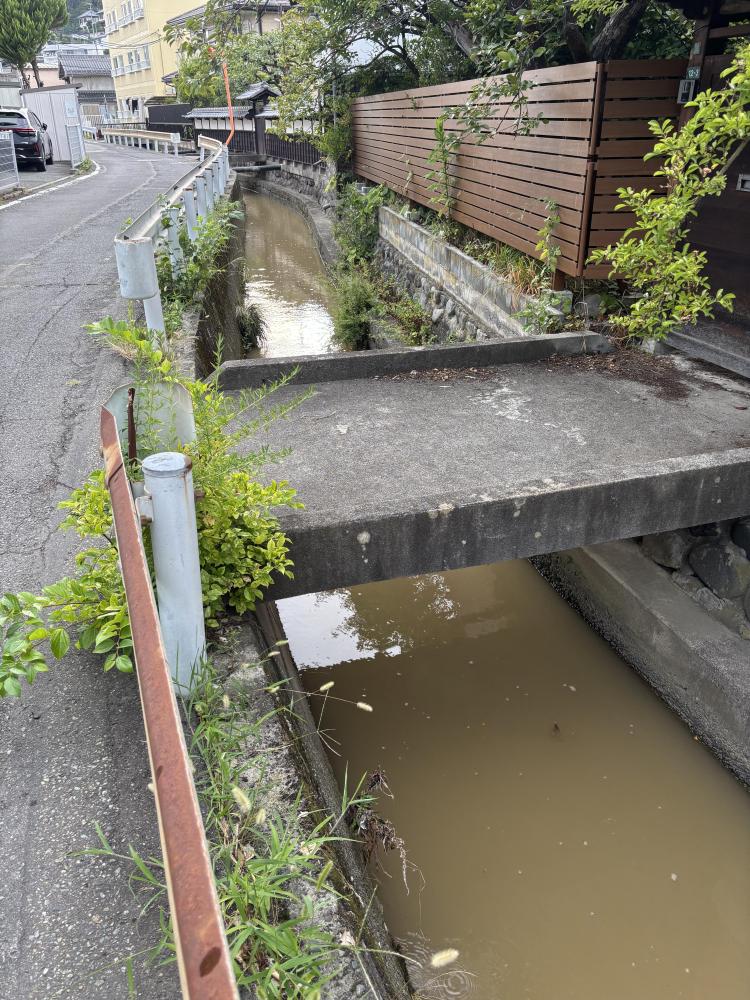 鐘鋳堰(善光寺下‐裏通り)の写真