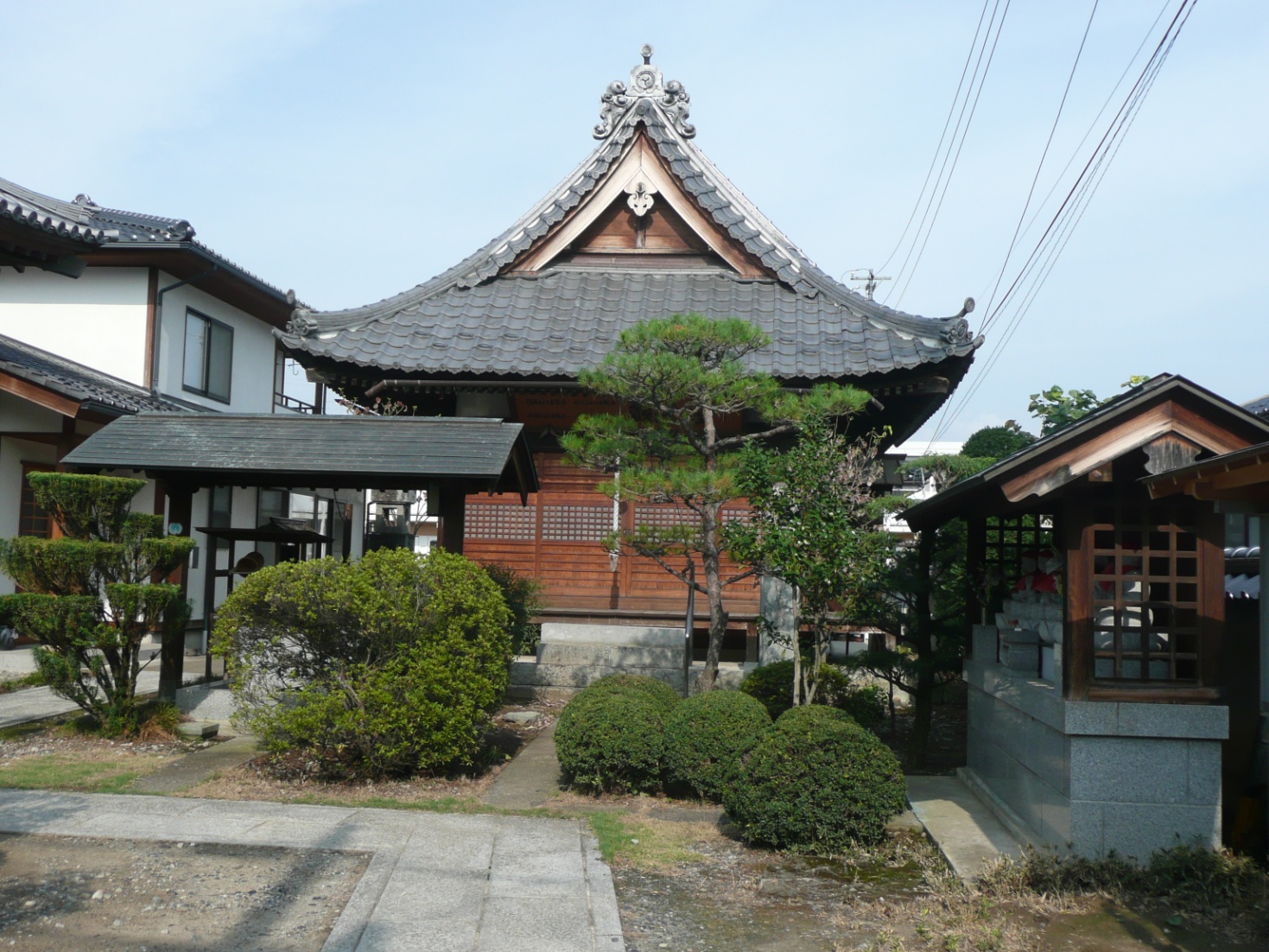 地蔵寺（横田城跡南東方向）