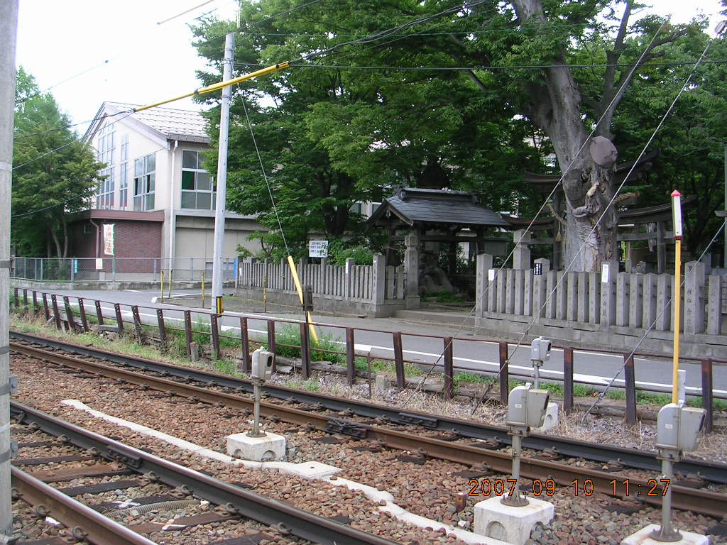 三輪小と美和神社