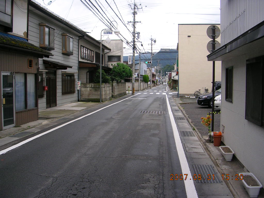 相ノ木通り西方面