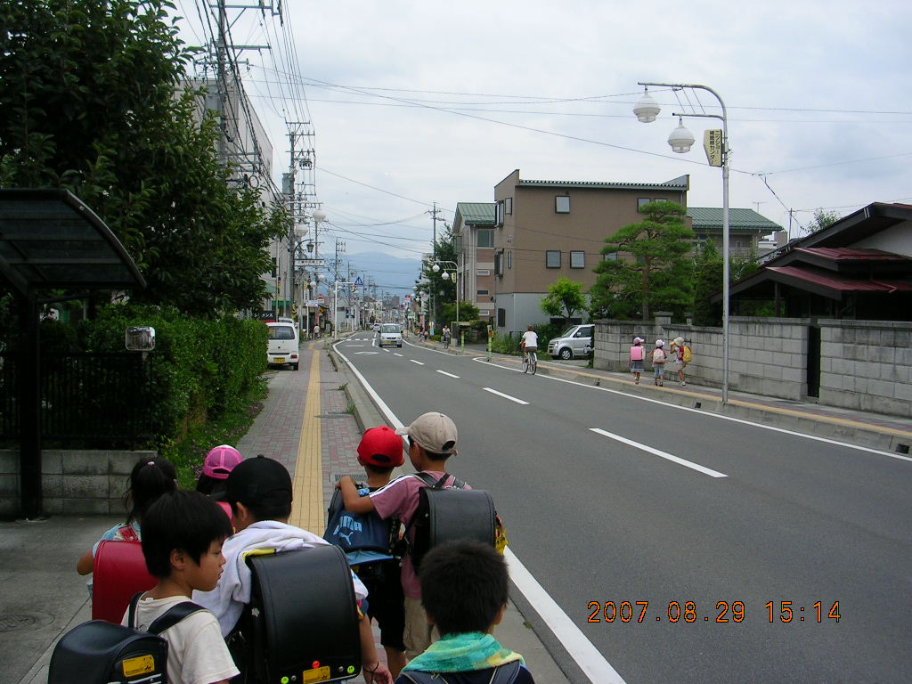 三輪幹線南方面の写真