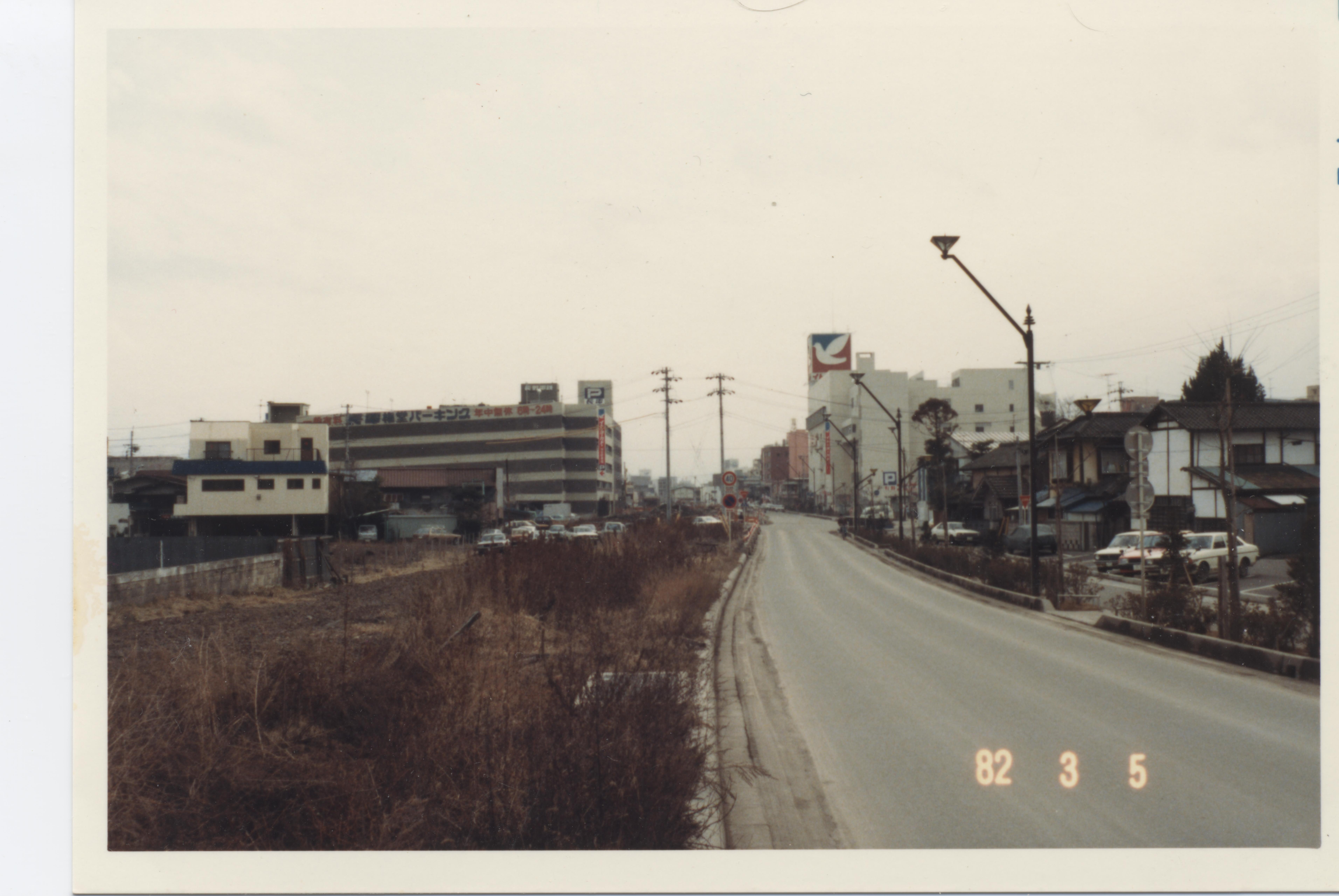 三輪田町交差点付近１