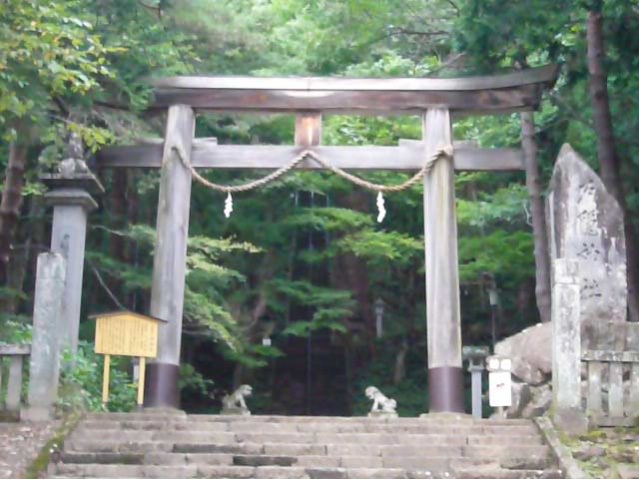 戸隠神社宝光社鳥居